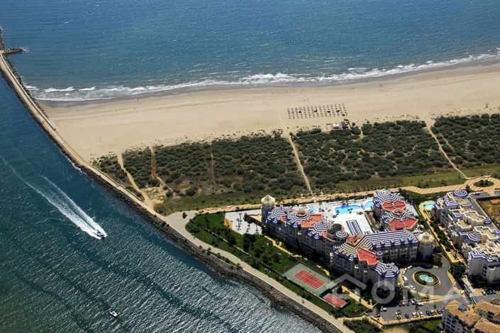 Image No.39-3 Bed Flat for sale