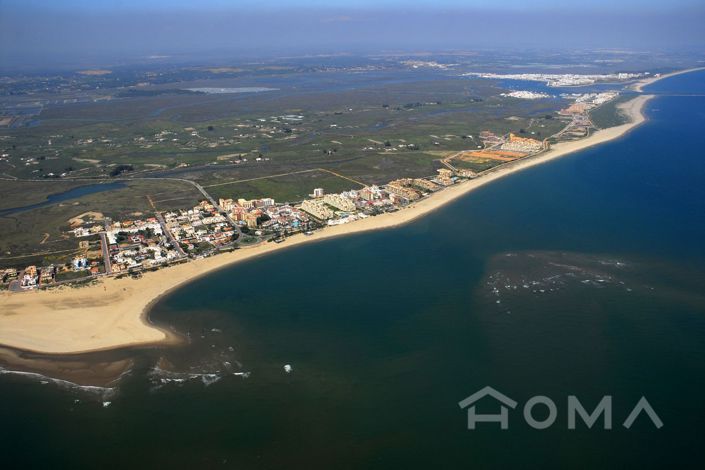 Image No.41-3 Bed Flat for sale