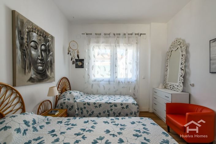 Image No.19-8 Bed Villa for sale