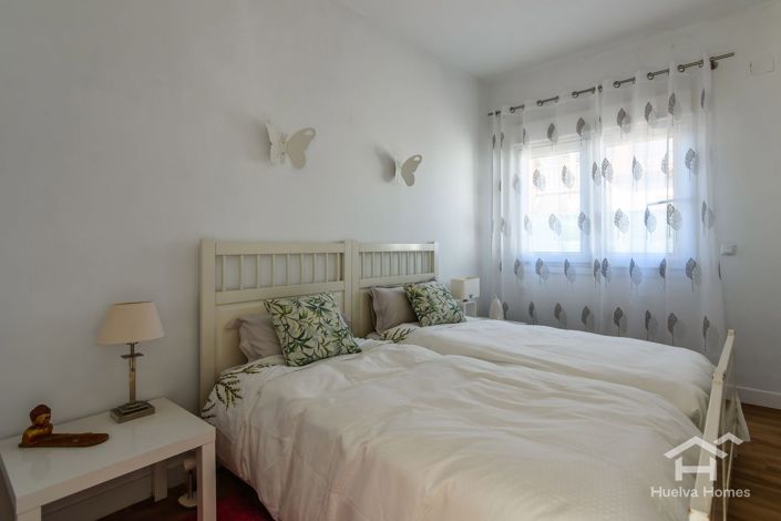 Image No.20-8 Bed Villa for sale