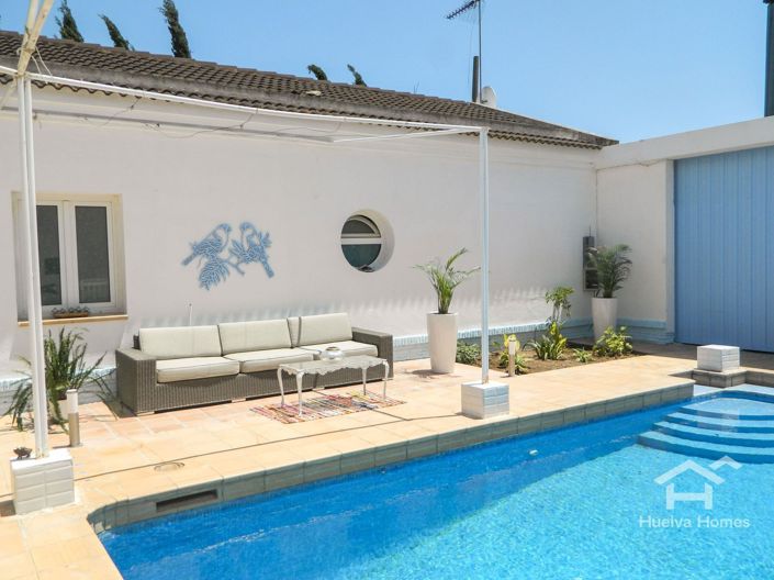 Image No.45-8 Bed Villa for sale