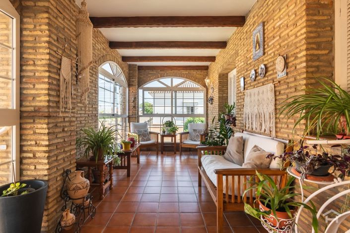 Image No.13-6 Bed Villa for sale