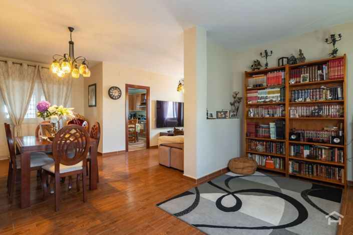 Image No.14-6 Bed Villa for sale