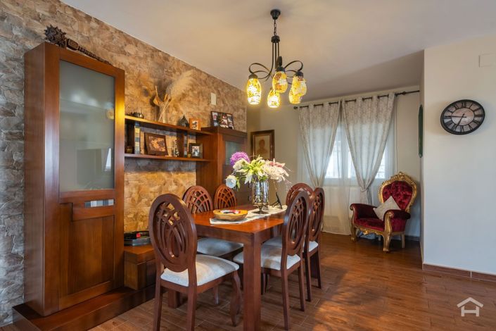 Image No.15-6 Bed Villa for sale