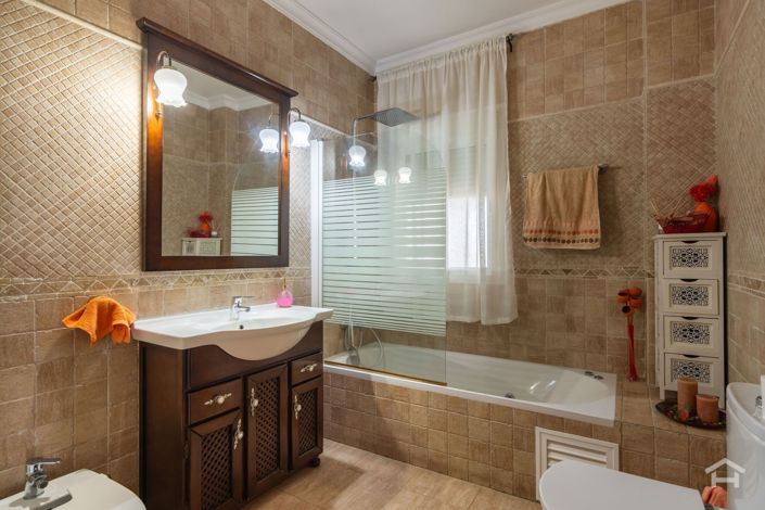 Image No.23-6 Bed Villa for sale