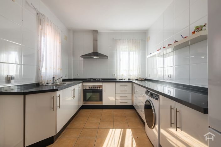 Image No.31-6 Bed Villa for sale