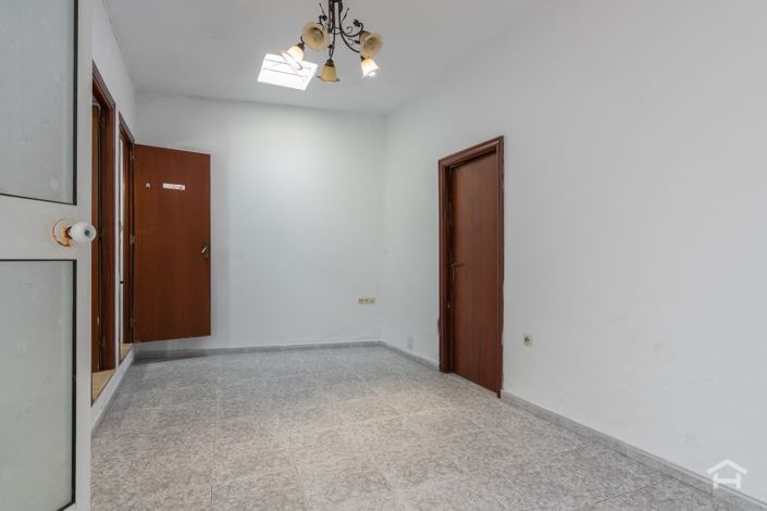 Image No.10-3 Bed Villa for sale