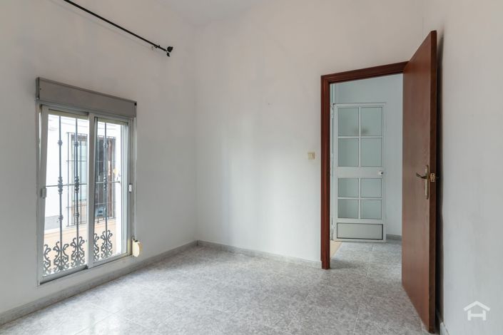 Image No.3-3 Bed Villa for sale