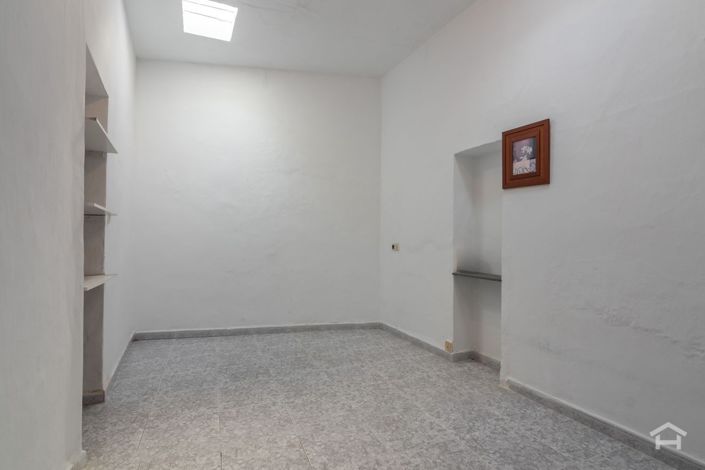 Image No.6-3 Bed Villa for sale