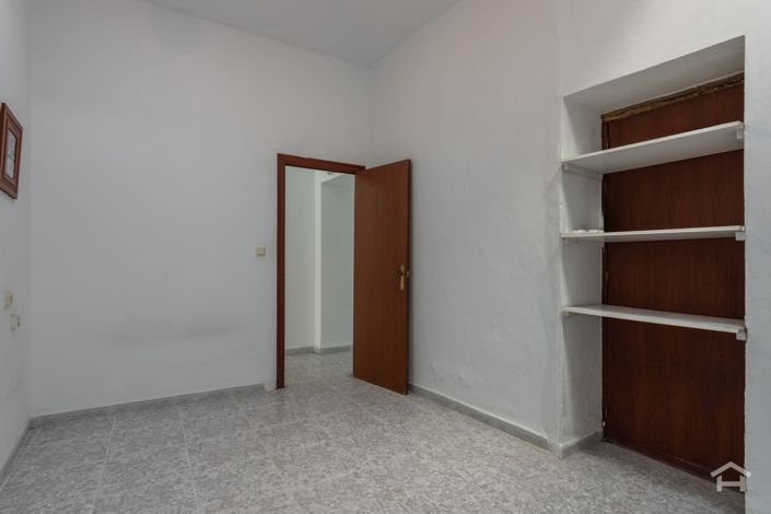 Image No.8-3 Bed Villa for sale