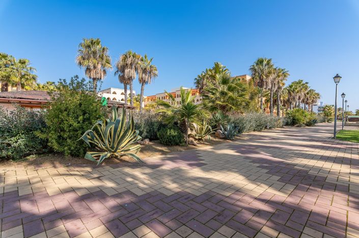 Image No.32-2 Bed Apartment for sale