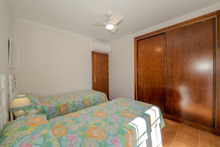 Image No.12-2 Bed Apartment for sale