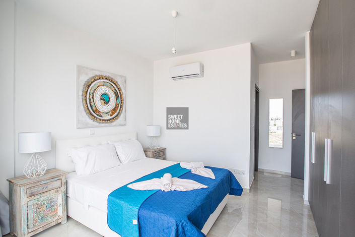 Image No.15-3 Bed House for sale