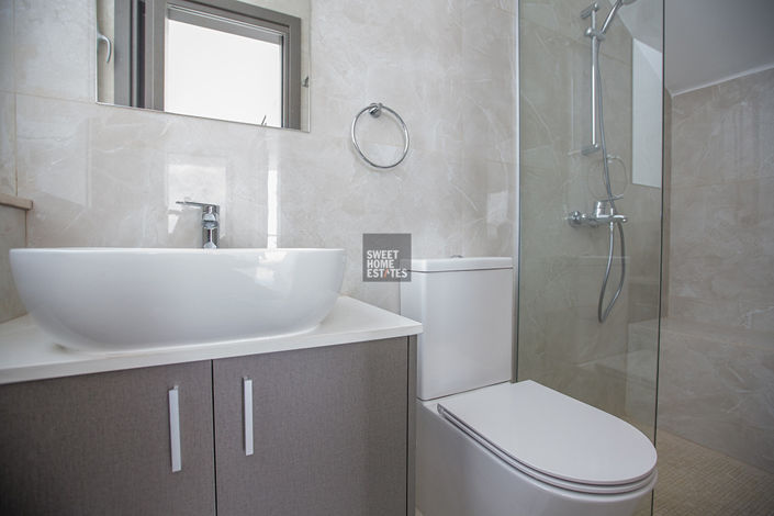 Image No.20-3 Bed House for sale