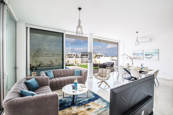 Image No.9-3 Bed House for sale