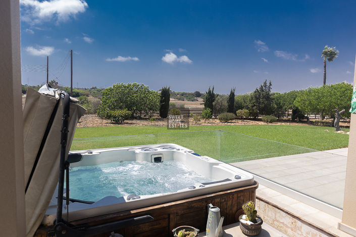 Image No.11-3 Bed House for sale