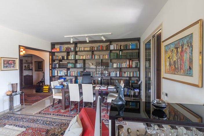 Image No.17-3 Bed House for sale