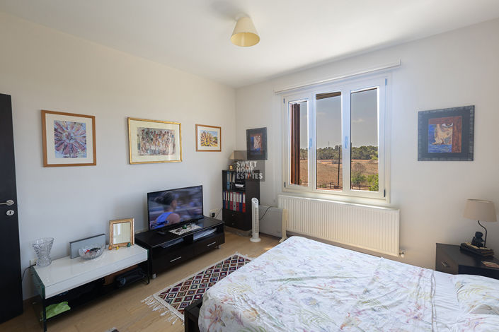 Image No.33-3 Bed House for sale