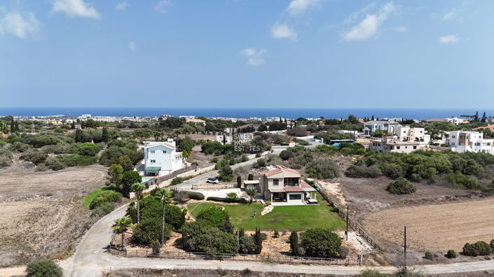 Image No.41-3 Bed House for sale