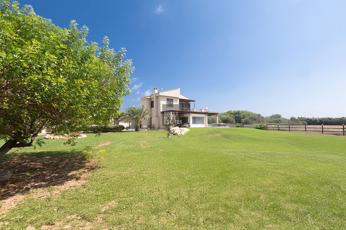 Image No.9-3 Bed House for sale