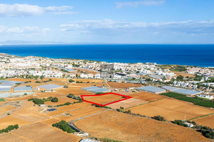 Image No.1-Terre à vendre à Paralimni
