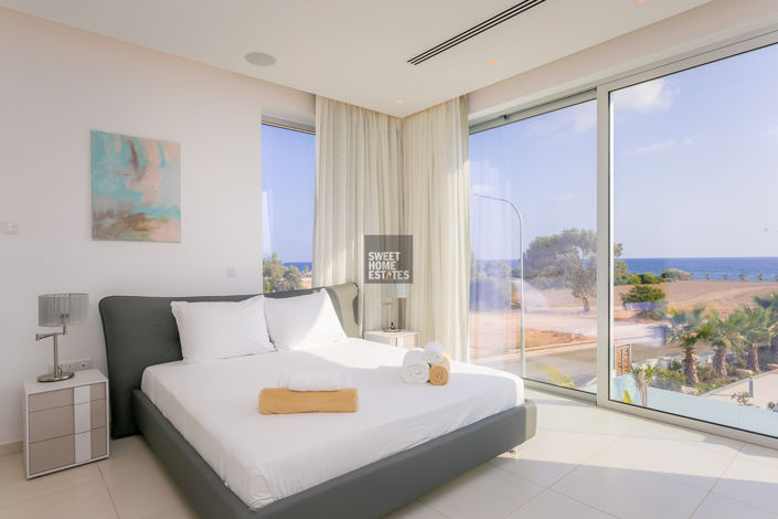 Image No.14-3 Bed House for sale