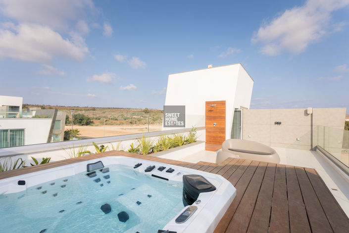 Image No.2-3 Bed House for sale