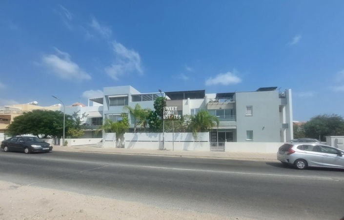 Image No.20-2 Bed Apartment for sale