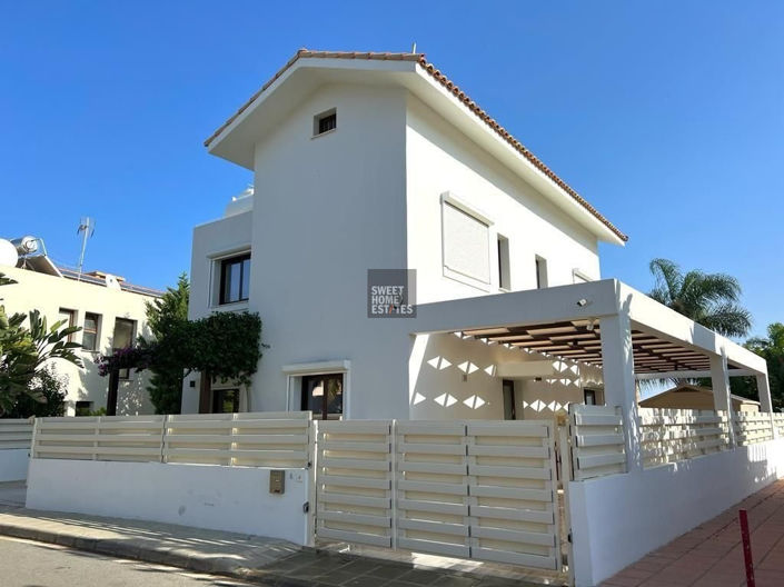 Image No.38-3 Bed House for sale