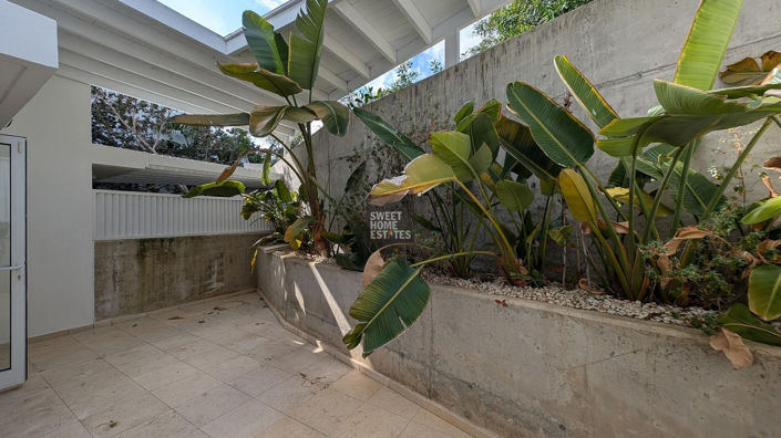 Image No.14-3 Bed House for sale