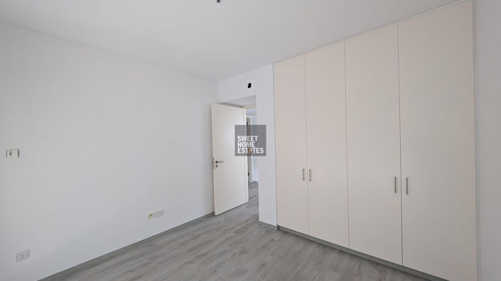 Image No.17-3 Bed House for sale