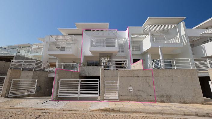 Image No.2-3 Bed House for sale