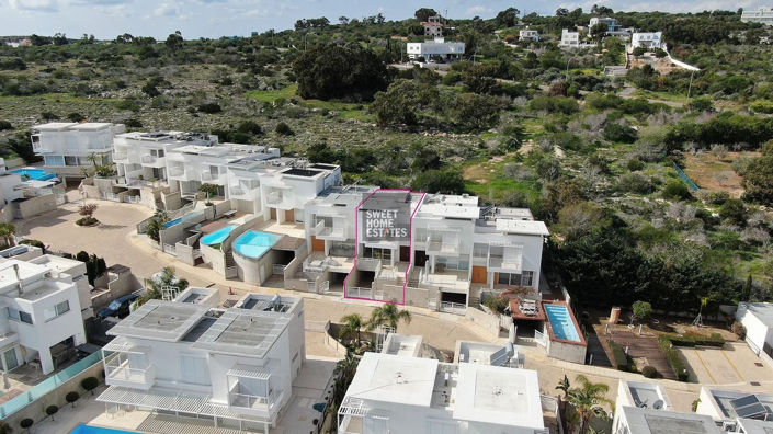 Image No.3-3 Bed House for sale