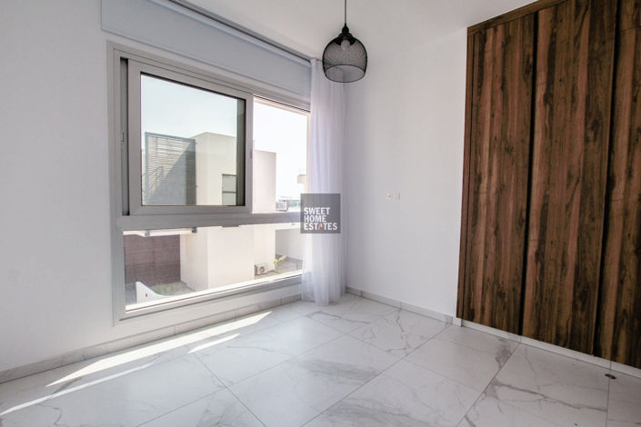 Image No.17-4 Bed House for sale