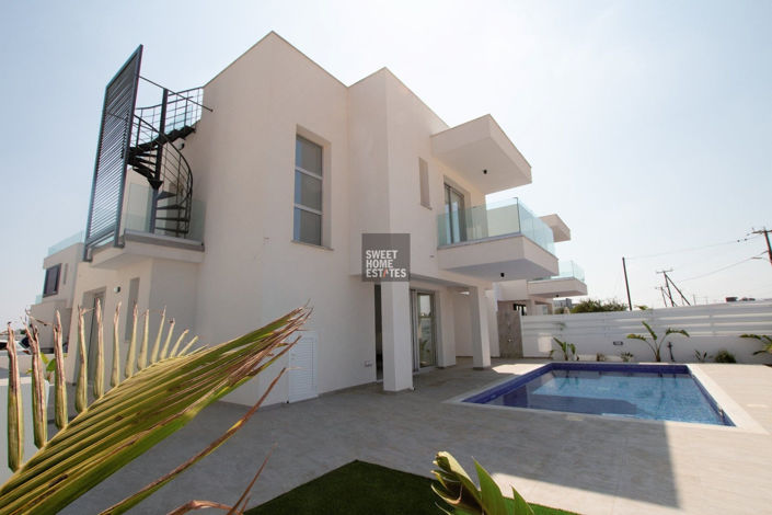 Image No.40-4 Bed House for sale
