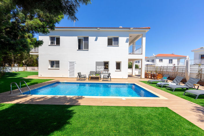 Image No.1-4 Bed House for sale