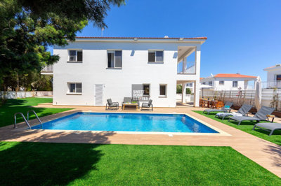 1 - Ayia Napa, House