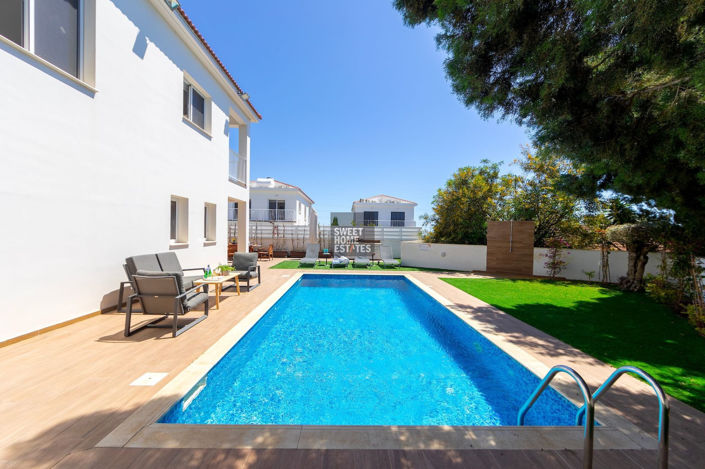 Image No.27-4 Bed House for sale