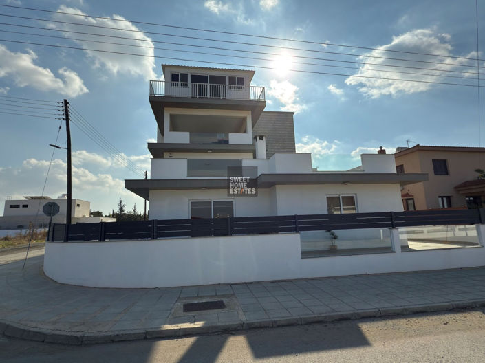 Image No.23-3 Bed Apartment for sale