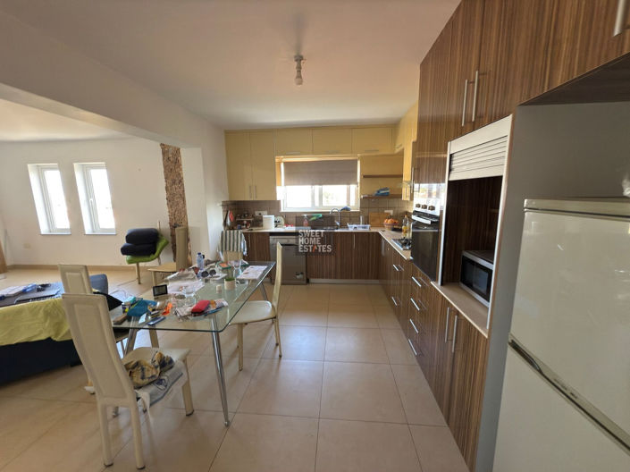 Image No.8-3 Bed Apartment for sale