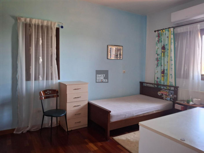 Image No.19-5 Bed House for sale