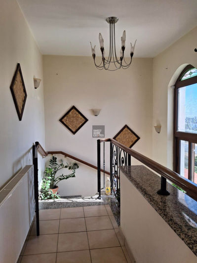 Image No.22-5 Bed House for sale