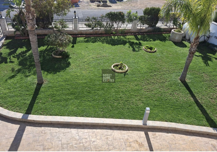 Image No.25-5 Bed House for sale