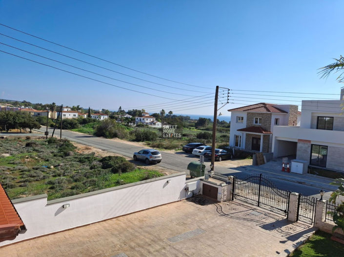 Image No.27-5 Bed House for sale