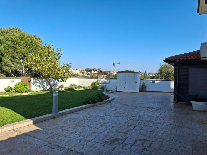 Image No.33-5 Bed House for sale