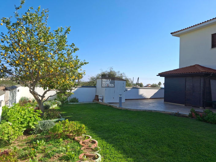 Image No.36-5 Bed House for sale