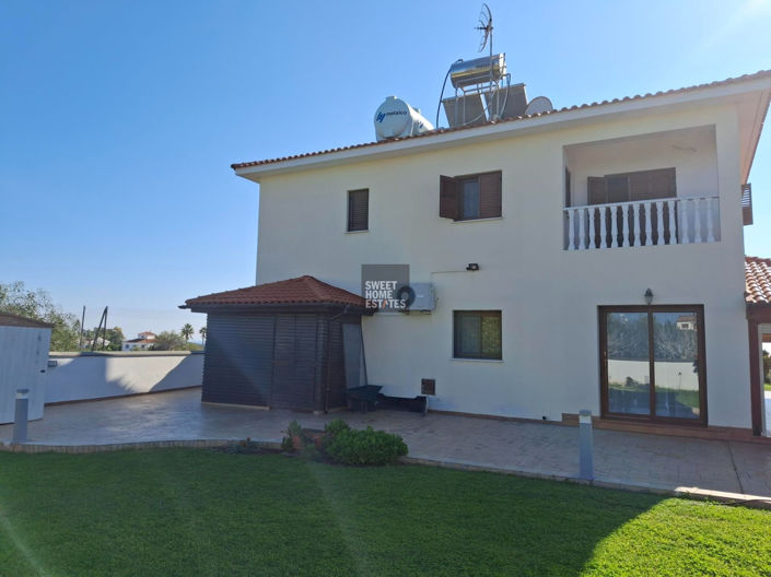 Image No.40-5 Bed House for sale