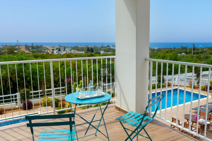 Image No.17-3 Bed House for sale