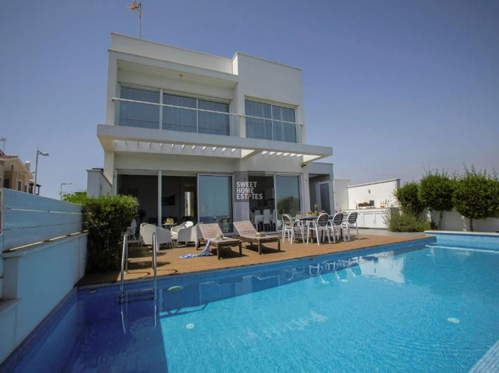 Image No.3-5 Bed House for sale