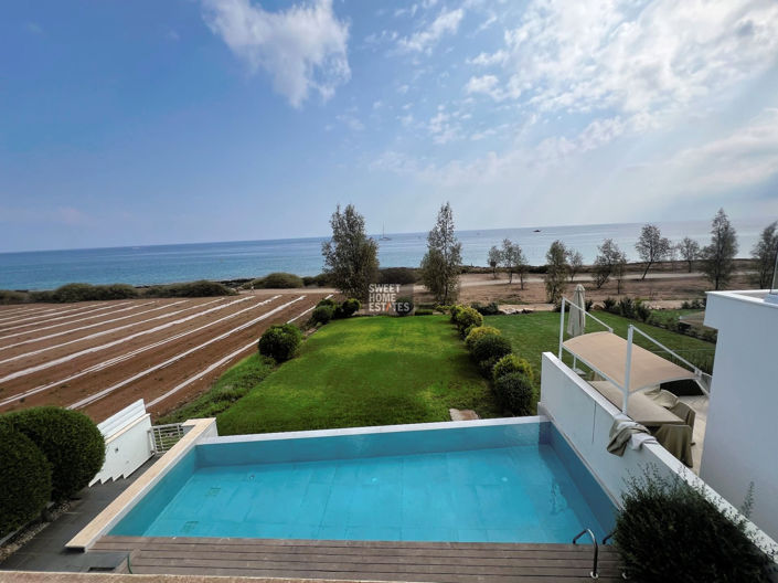 Image No.9-5 Bed House for sale